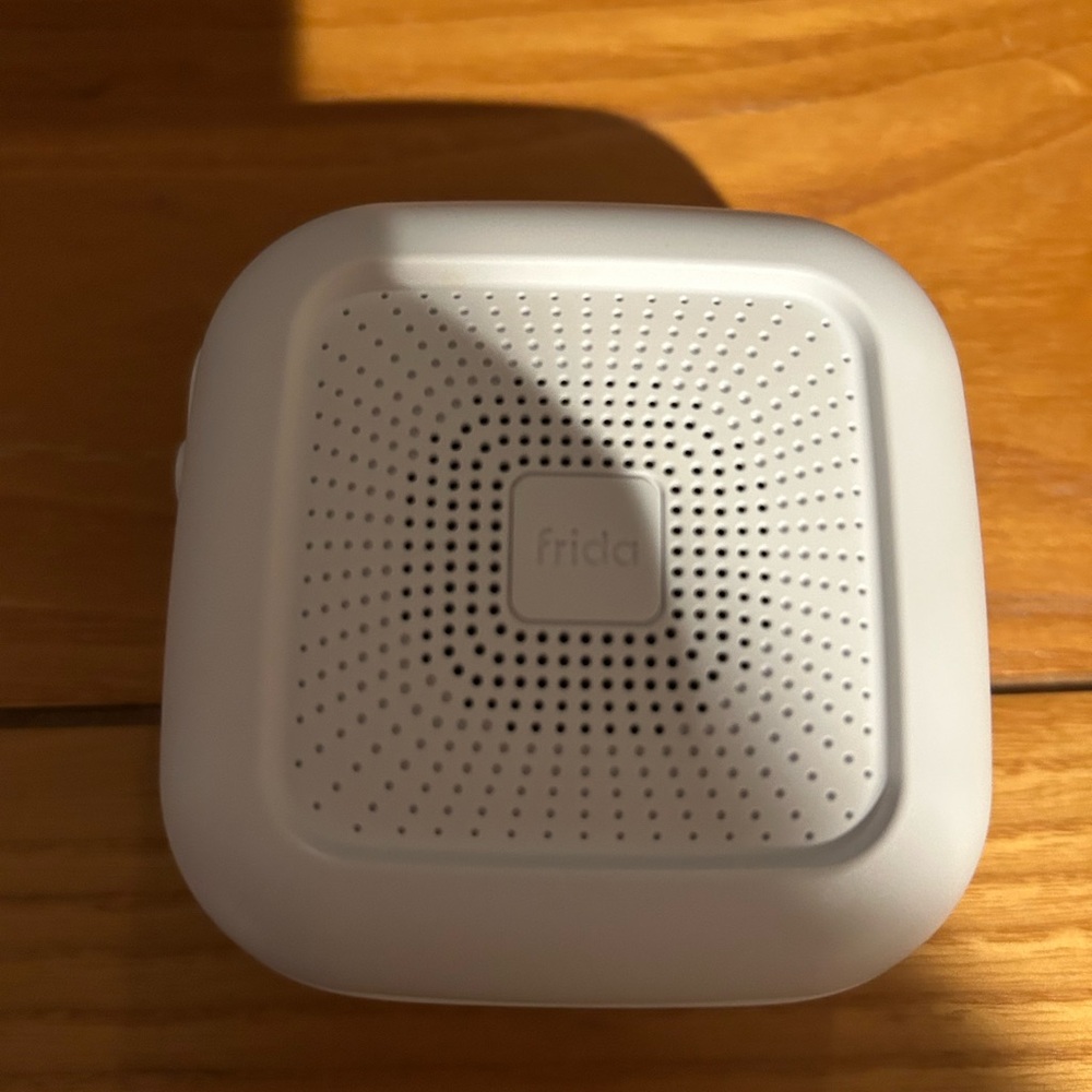 Portable Sound machine/Night Light - Picture 2 of 4